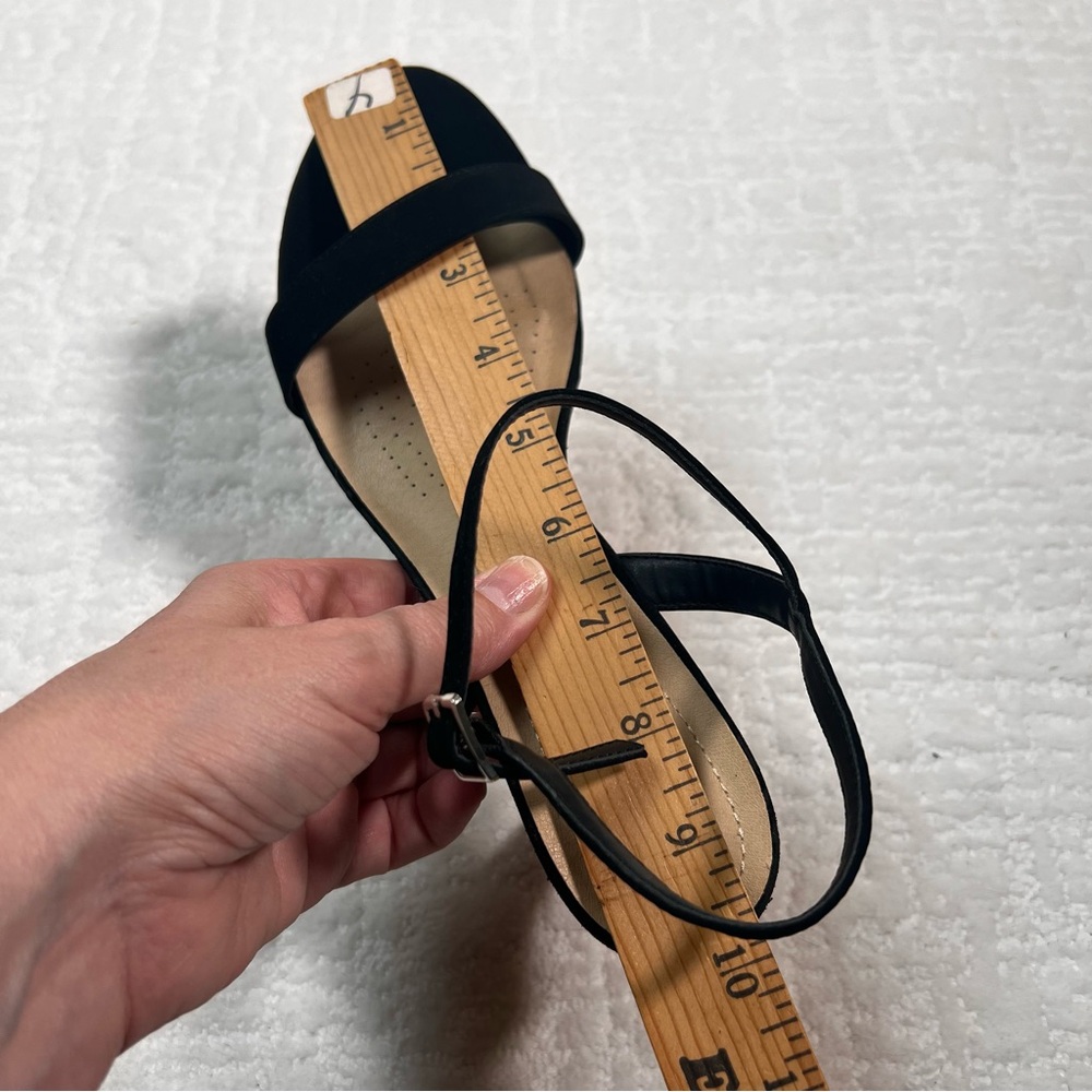 Solanz Comfort black strappy ankle strap heels 8.5 - Picture 7 of 7